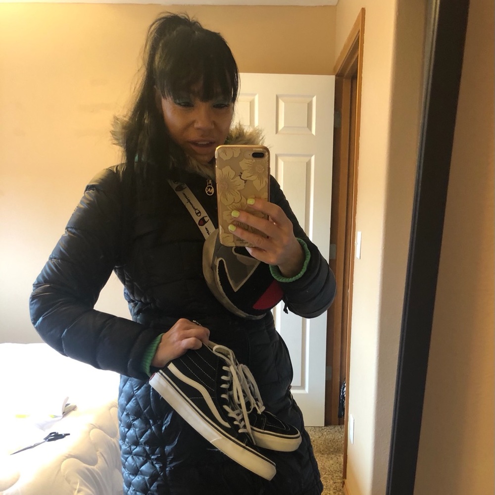 VANS Hi black and white shoes Sz 7 1/2 7.5 nice!